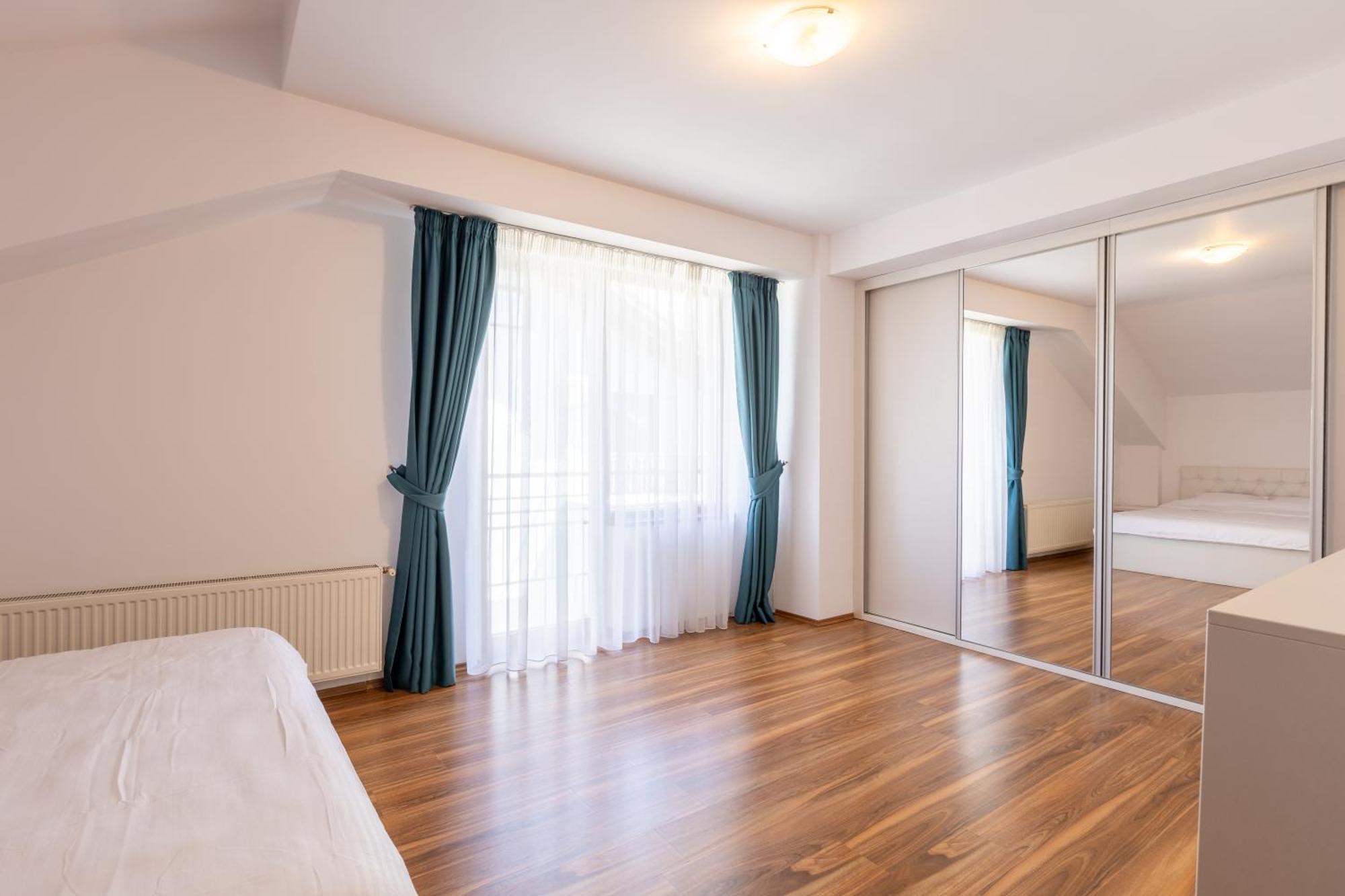Amber Apartments Sibiu Exteriör bild